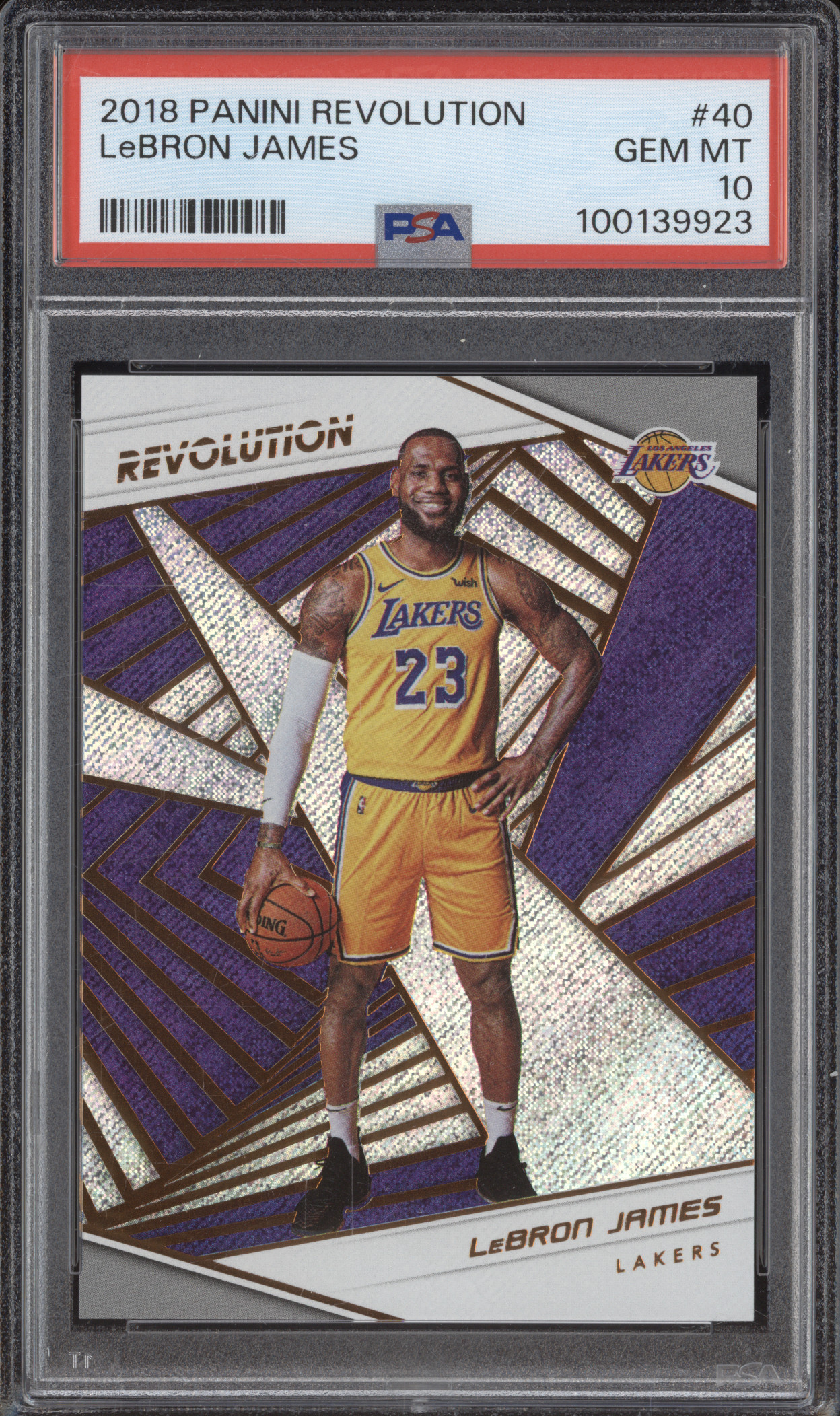 2018 Panini Revolution #40 LeBron James — front