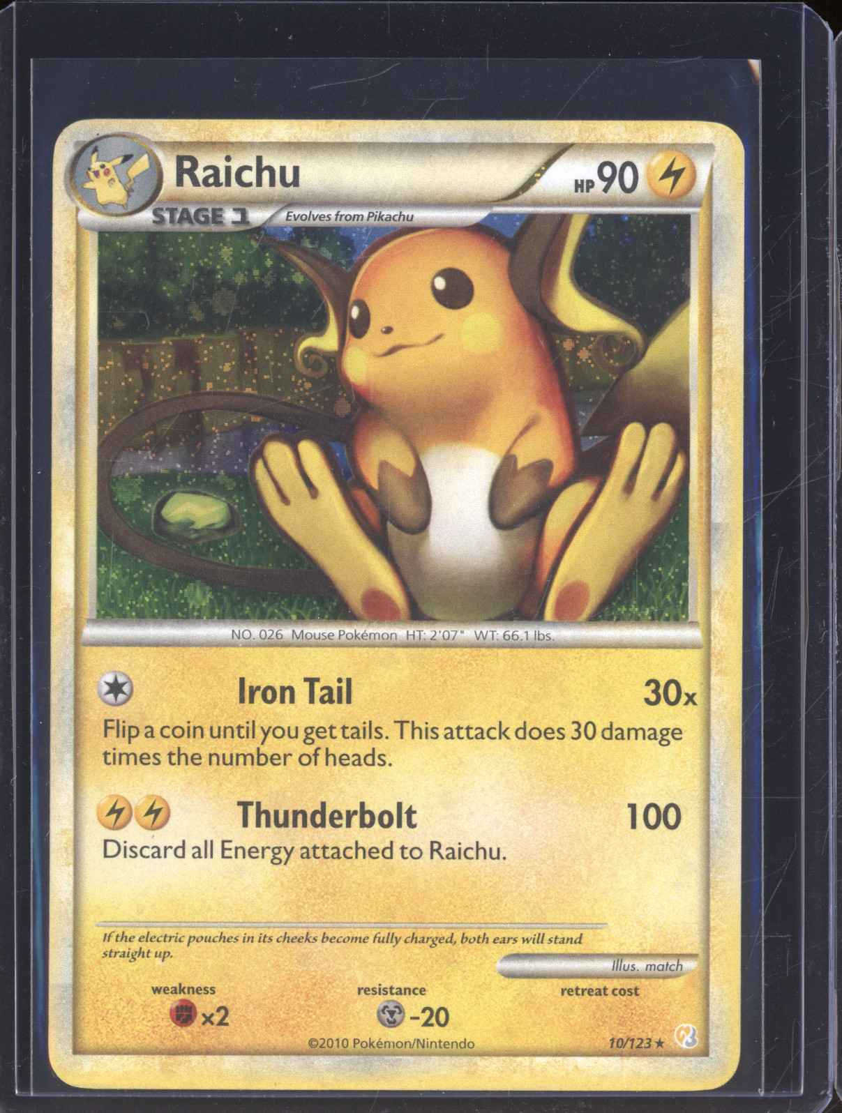 2010 Pokémon HeartGold & SoulSilver #10 Raichu — front