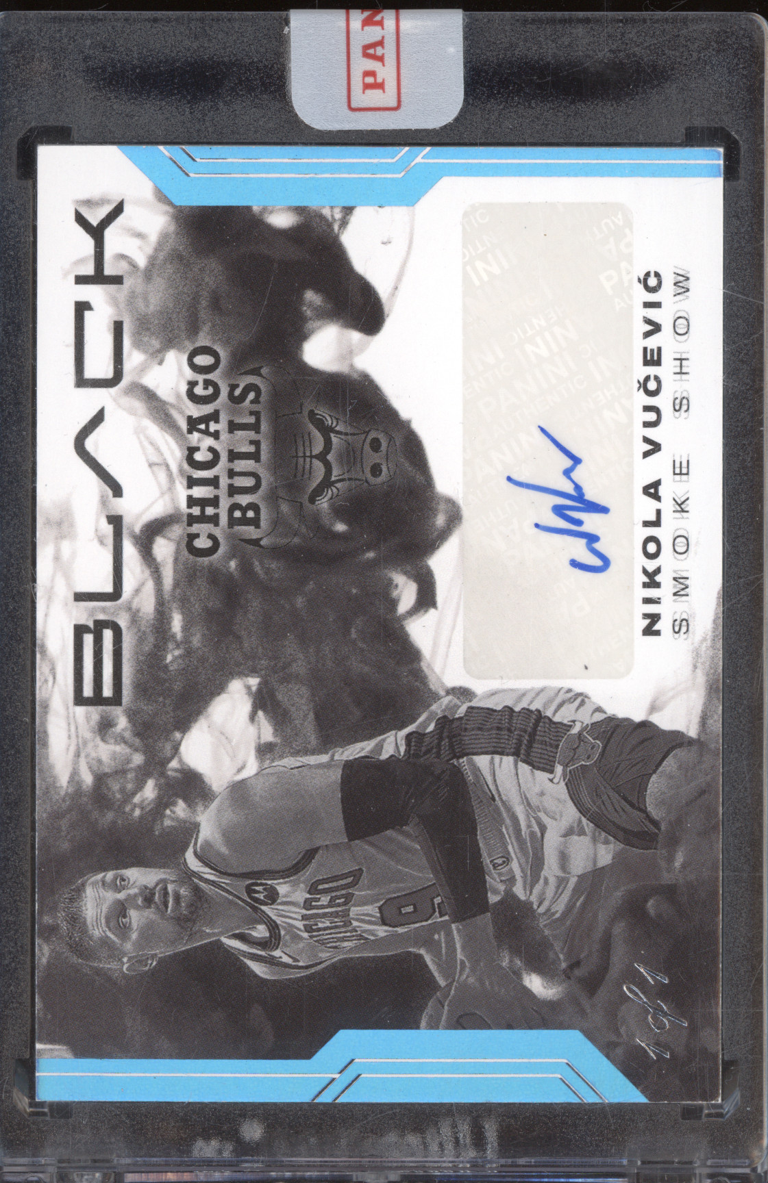 2022 Panini Black Smoke Show Signatures Copper #20 Nikola Vučević — front