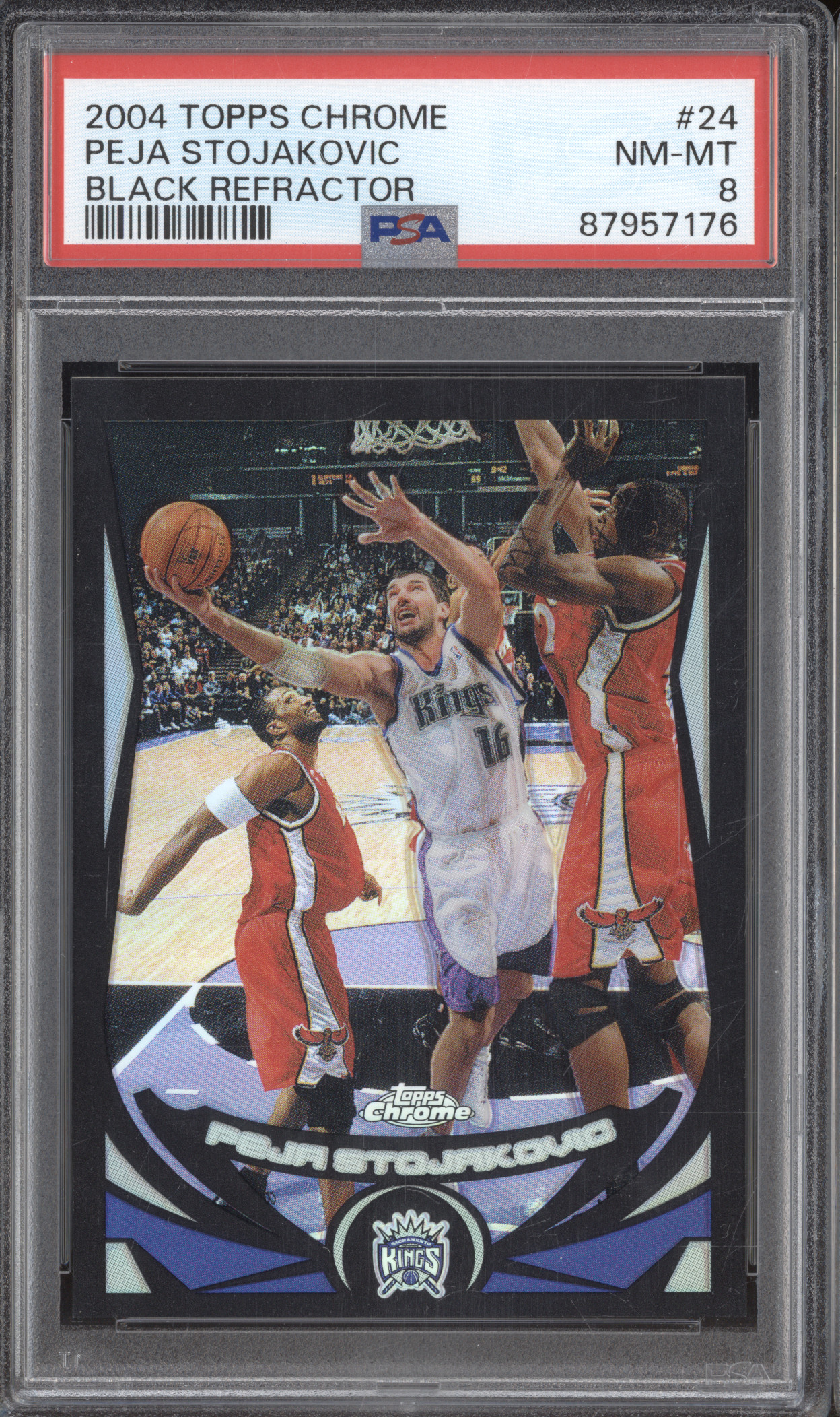 2004 Topps Chrome #24 Peja Stojakovic Black Refractor — front