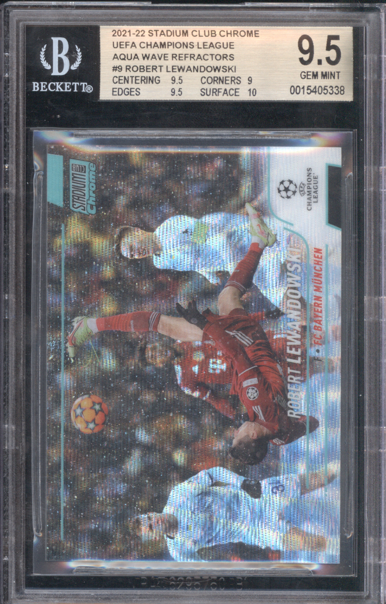 2021-22 Stadium Club Chrome UEFA Champions League #9 Robert Lewandowski — front