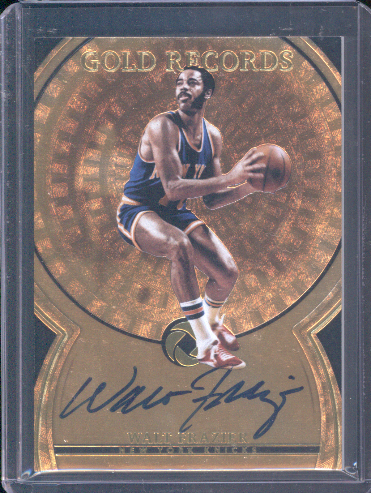 2018-19 Panini Opulence Golden Vintage Autographs #GV-WFZ Walt Frazier — front