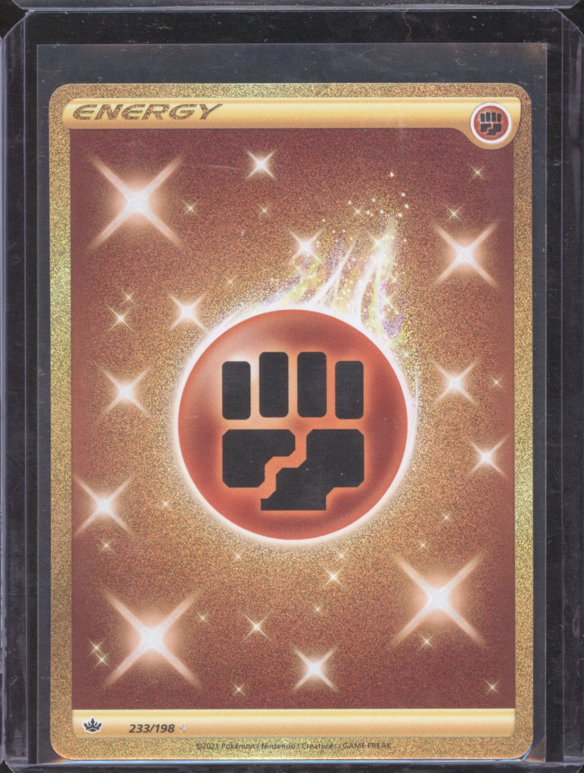 2021 Pokemon SWSH06 Chilling Reign #233/198 Fighting Energy Secret Rare — front