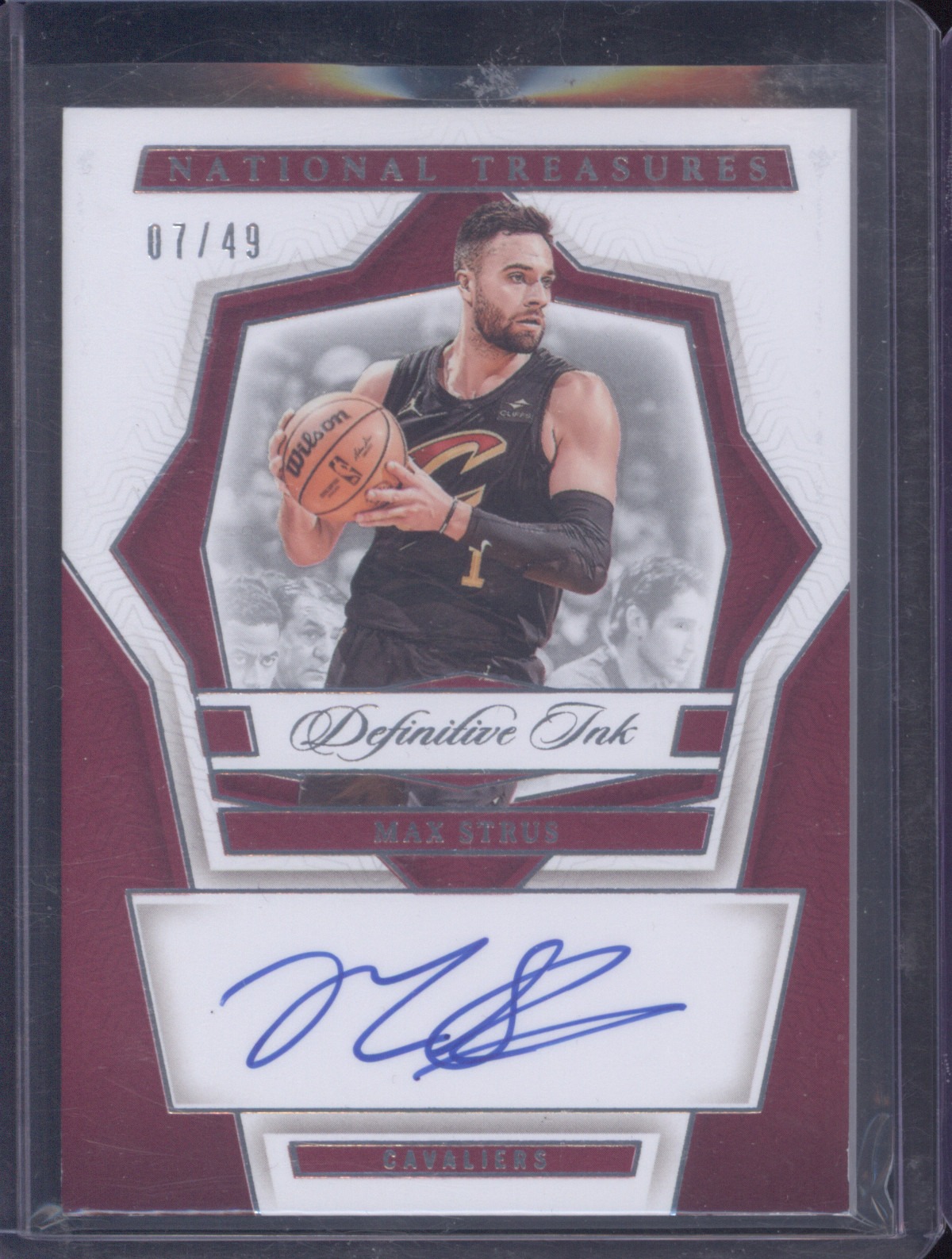 2022-23 Panini National Treasures Definitive Ink #DI-MAX Max Strus — front