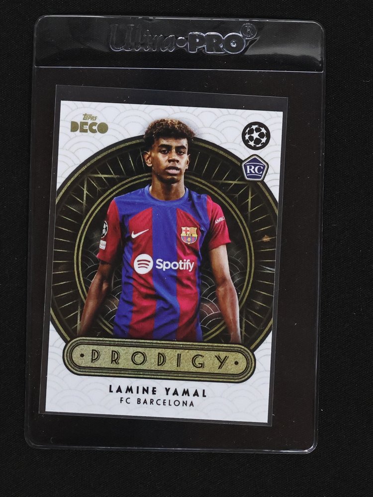 2023-24 Topps Deco UEFA #19 Lamine Yamal Prodigy RC — front