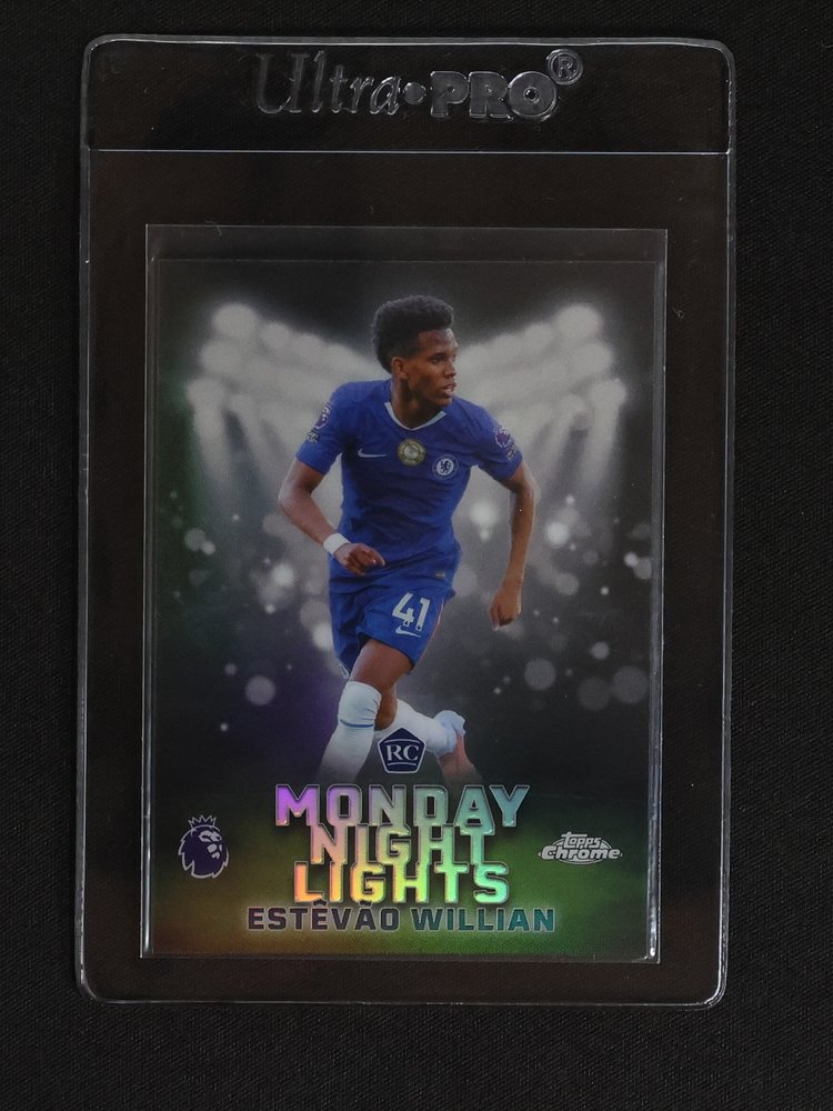 2026 Topps Chrome #MNL-10 Estêvão Willian Monday Night Lights Rookie Chelsea — front