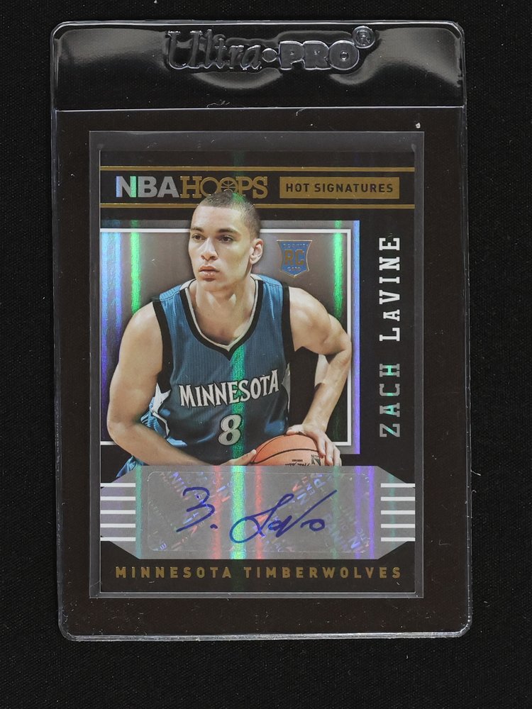 2014-15 Panini NBA Hoops #77 Zach LaVine Hot Signatures Rookie Auto — front