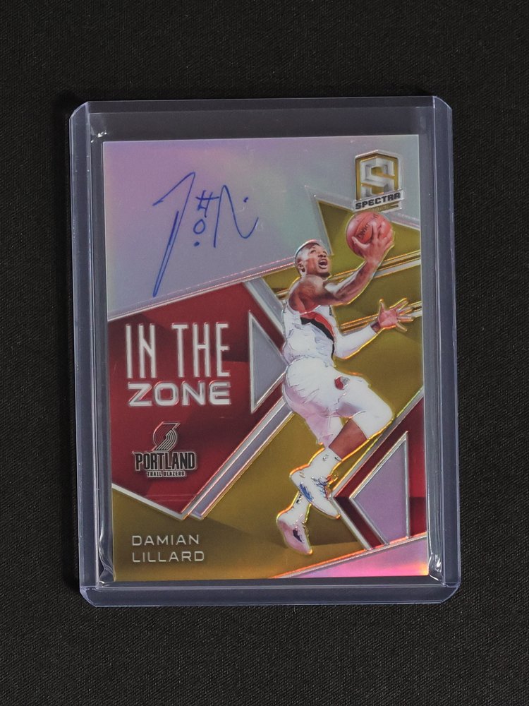 2018-19 Panini Spectra In The Zone Autographs #IZ-DLL Damian Lillard — front