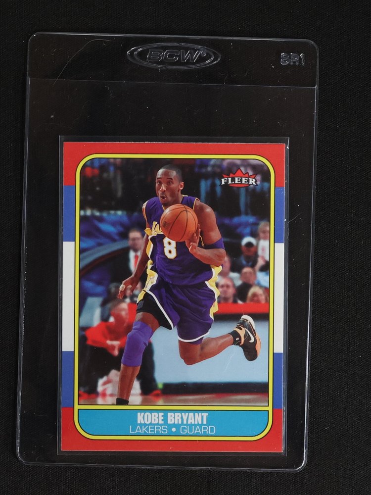 2006-07 Fleer #58 Kobe Bryant 1986-87 Design — front
