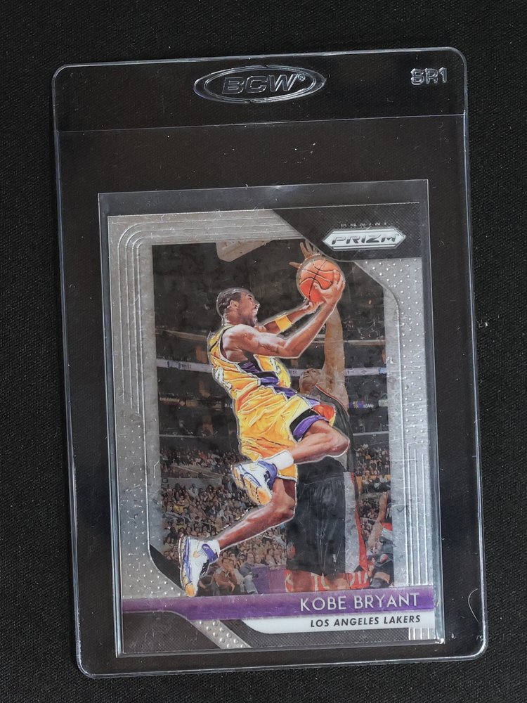 2018-19 Panini Prizm #15 Kobe Bryant — front