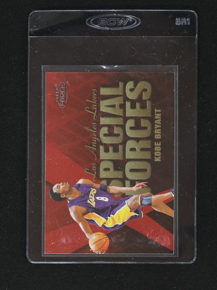 1999-00 Fleer Force Special Forces #15SF Kobe Bryant — front