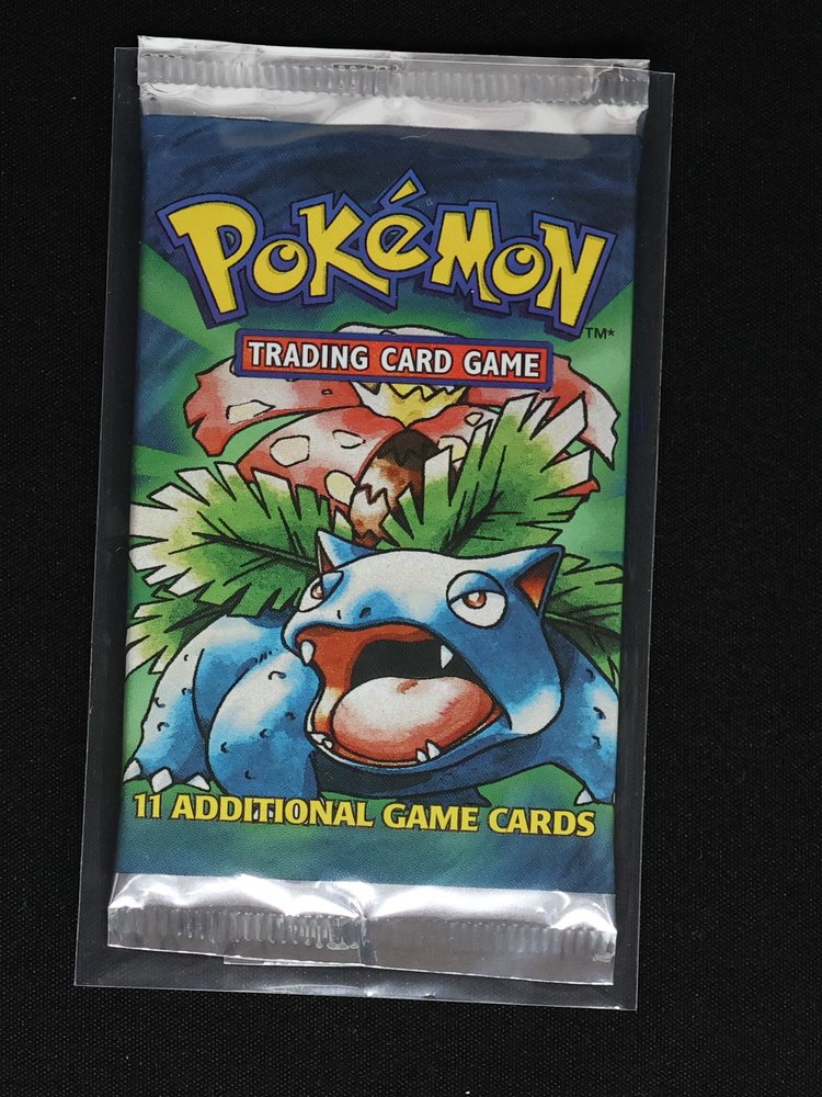 1999 Pokémon Base Set Booster Pack Venusaur — front