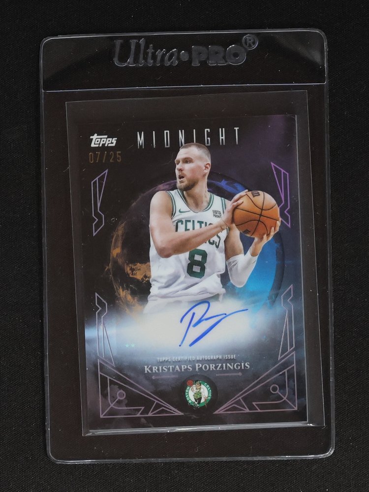 2025 Topps Midnight #07 Kristaps Porzingis — front