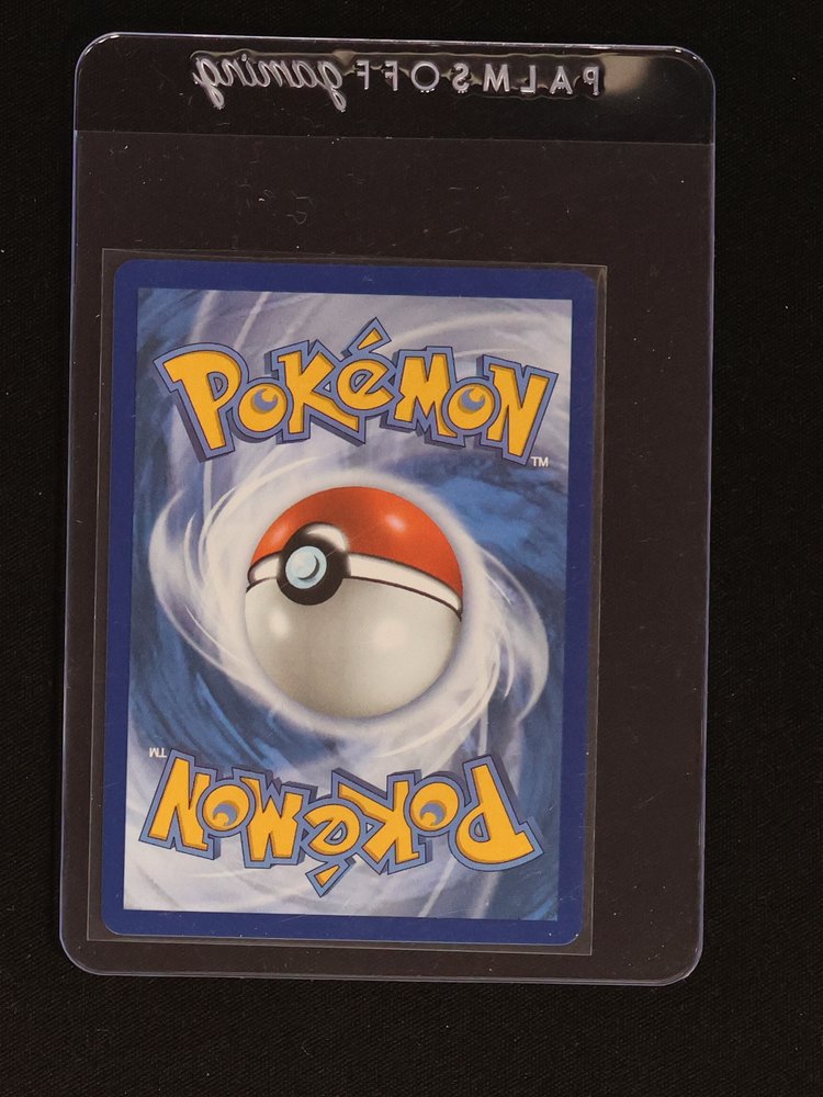 1999 Pokémon Fossil #4 Kabutops — front