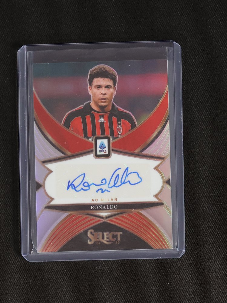 2024-25 Panini Select Serie A Signatures #SE-R Ronaldo — front