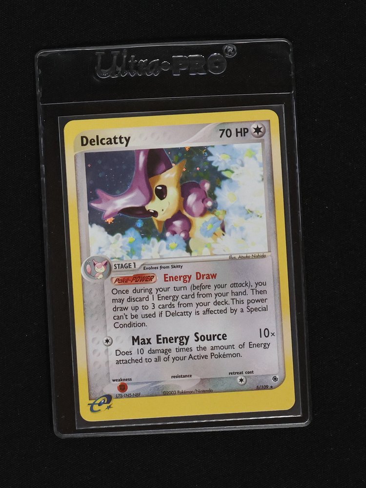 2003 Pokemon Ruby and Sapphire #5 Delcatty — front
