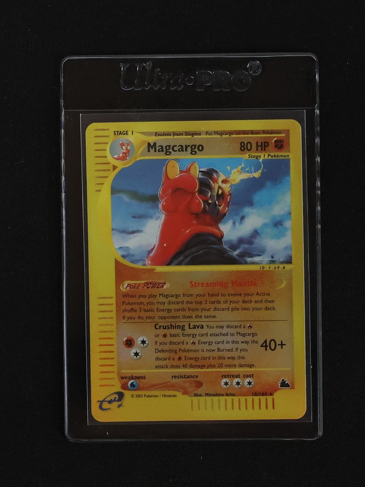 2003 Skyridge #18 Magcargo — front