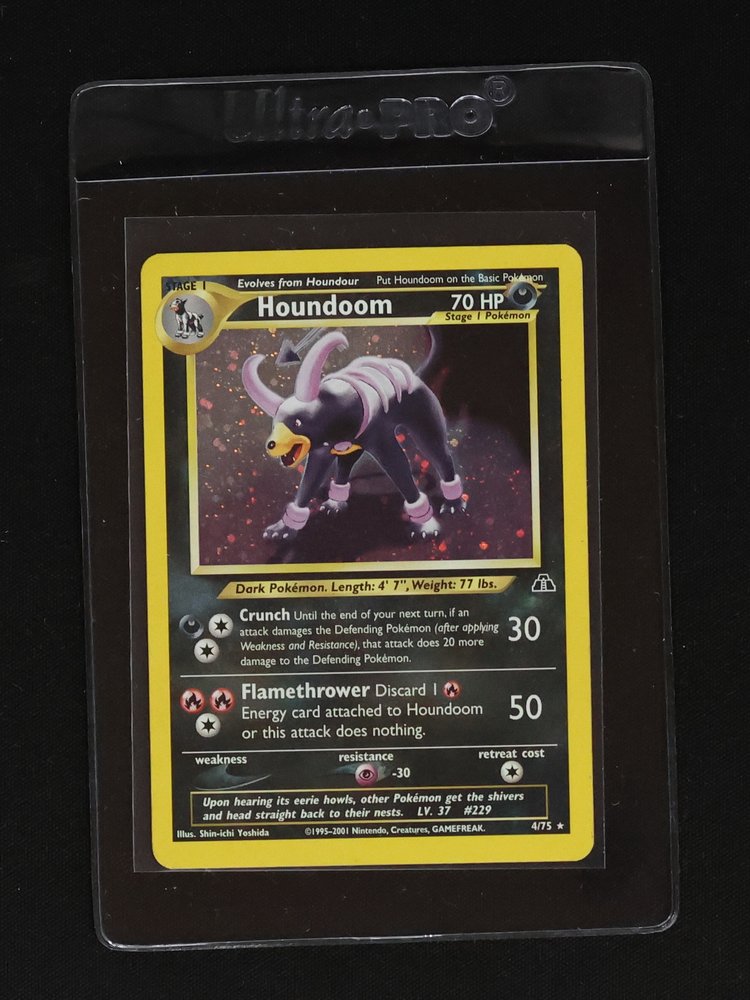 2001 Pokémon Neo Discovery #23 Houndoom — front