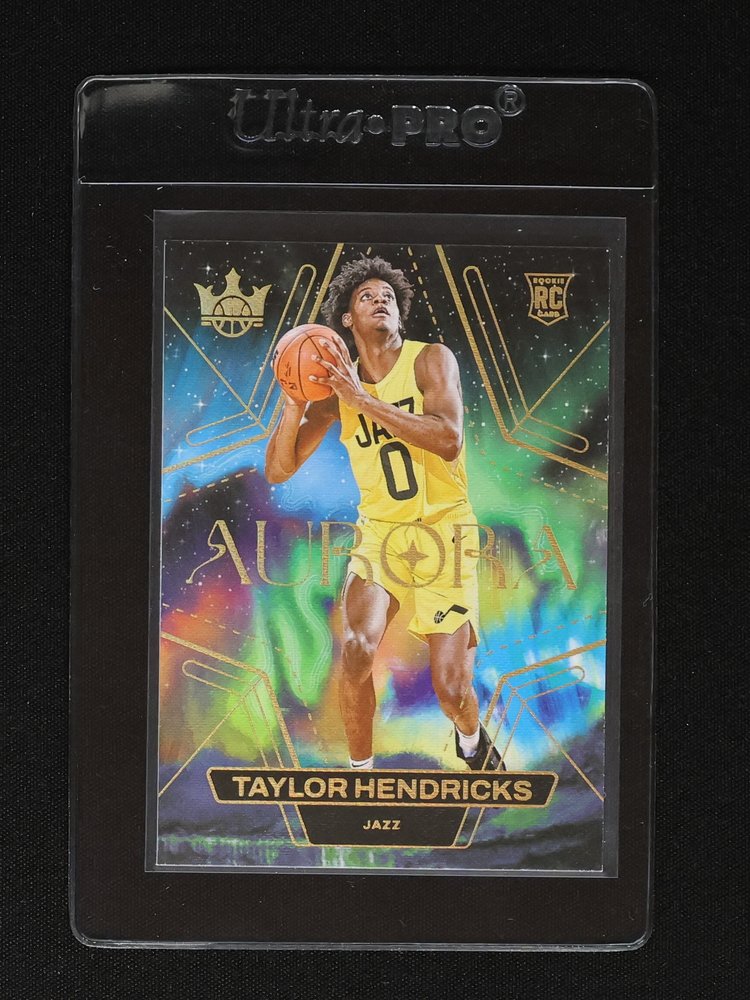 2023-24 Topps Cosmic Chrome #159 Taylor Hendricks — front