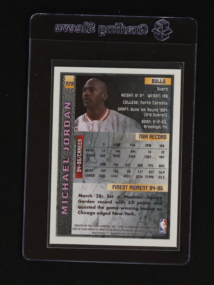 1996 Topps #229 Michael Jordan — front