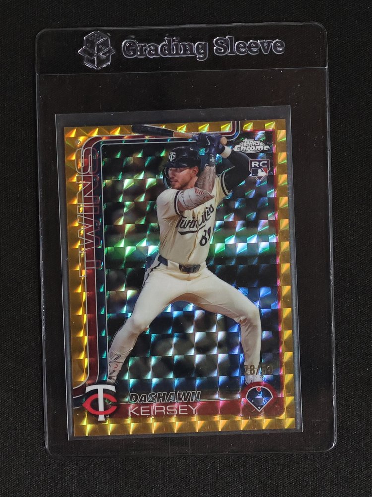 2025 Topps Chrome #19 DaShawn Keirsey X-Fractor Minnesota Twins — front