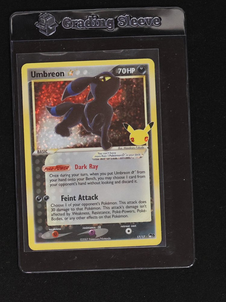 2021 Pokémon TCG Umbreon Celebrations Classic Collection #17 — front