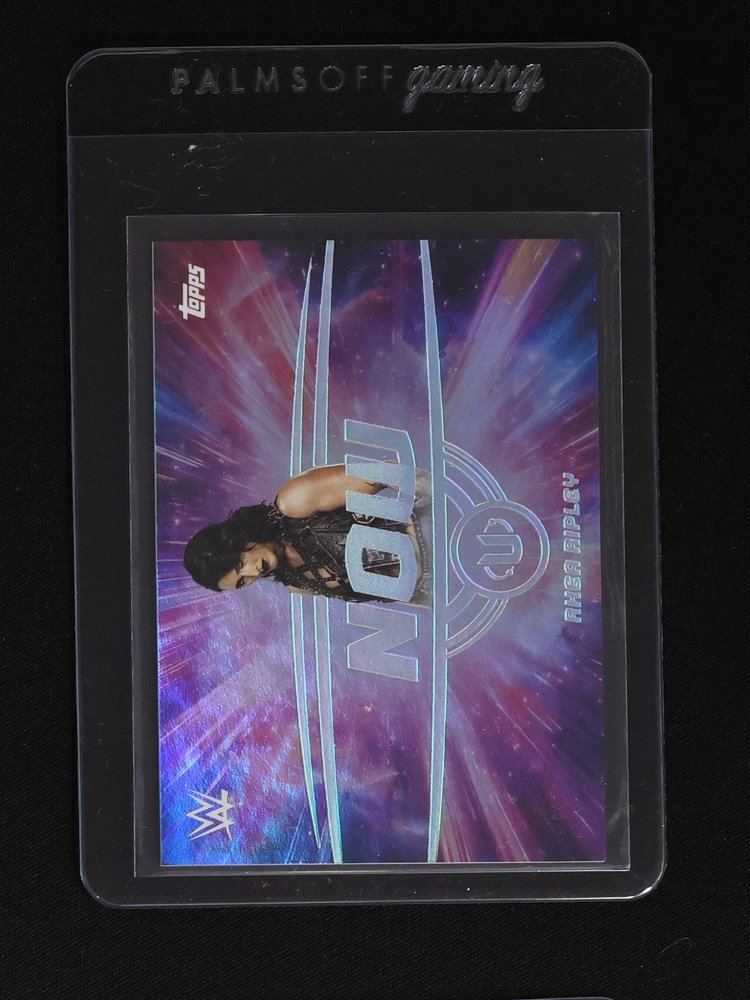2025 Topps WWE Universe NOW #WNO-11 Naomi — front