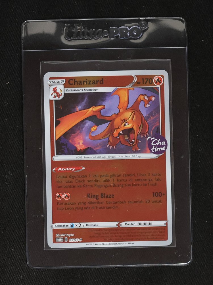 2022 Pokémon Promo #351/S-P Charizard Chatime — front