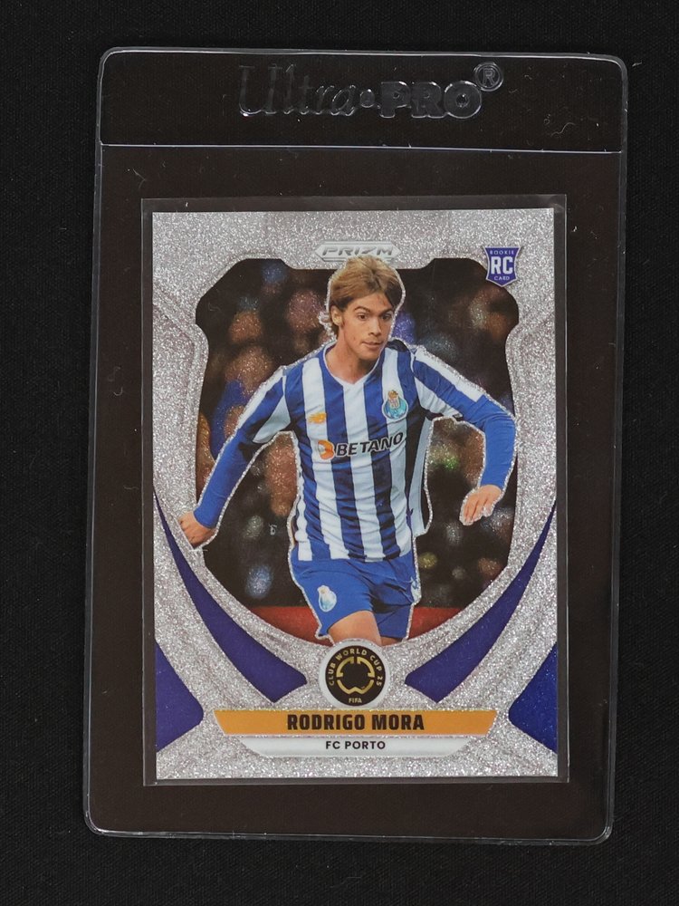 2025 Panini Prizm FIFA Club World Cup #98 Rodrigo Mora — front