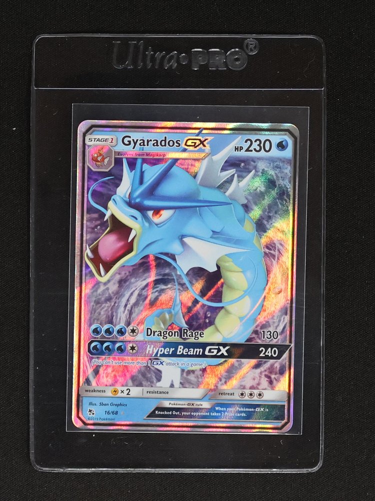 2019 Pokémon TCG Hidden Fates #16 Gyarados GX — front