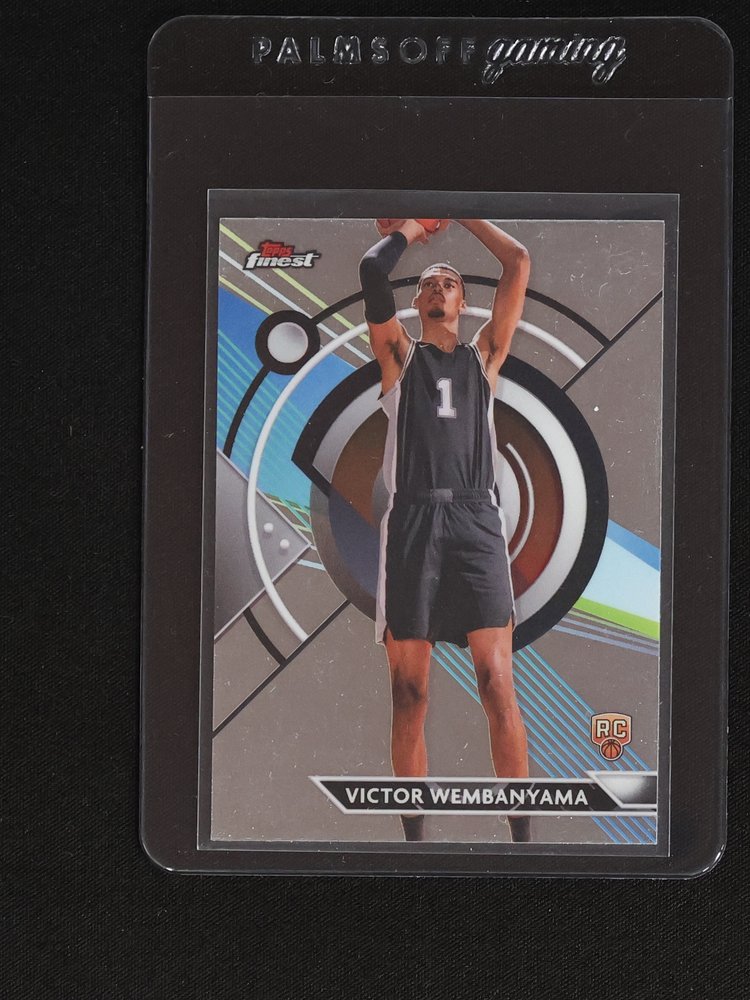 2023-24 Topps Finest #76 Victor Wembanyama — front