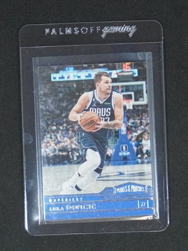 2022 Panini Chronicles #215 Luka Doncic — front
