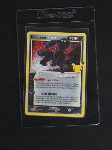 2021 Pokémon Celebrations Classic Collection #17 Umbreon Gold Star — front