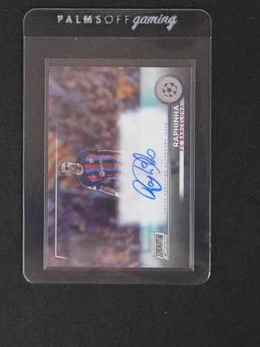 2023 Topps Stadium Club Chrome Raphinha Auto FC Barcelona — front