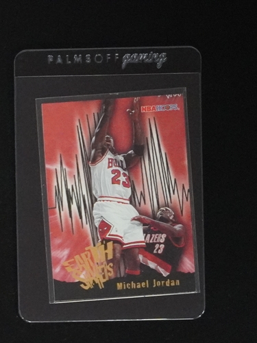 1995 Skybox Hoops Earth Shakers #358 Michael Jordan — front