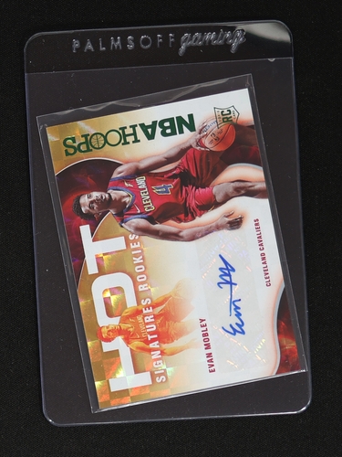 2021 Panini NBA Hoops Hot Signatures Rookies #HSREM Evan Mobley — front