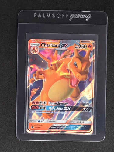 2019 Pokémon TCG #SM211 Charizard GX — front