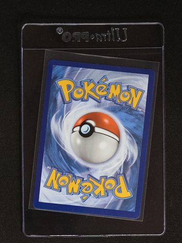 1999 Pokémon Base Set #17 Beedrill — front