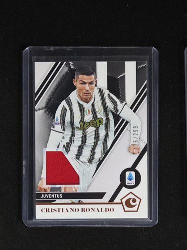 2020-21 Panini Chronicles Soccer #17 Cristiano Ronaldo Juventus — front