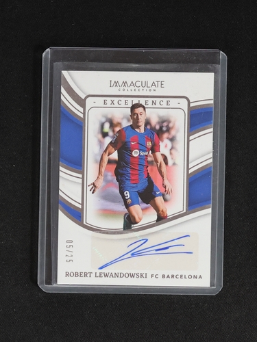 2023-24 Panini Immaculate Soccer Excellence Auto #EA-RL Robert Lewandowski — front