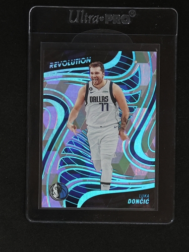 2022-23 Panini Revolution #36 Luka Dončić — front