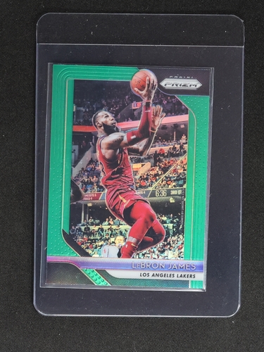2018-19 Panini Prizm #6 LeBron James Green Prizm — front