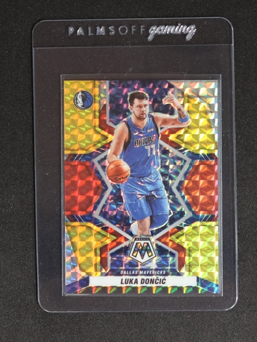 2022-23 Panini Mosaic #1 Luka Dončić — front