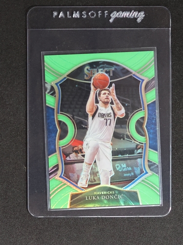 2020-21 Panini Select #15 Luka Dončić — front