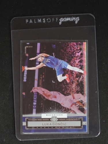 2019-20 Panini Chronicles Marquee #254 Luka Dončić — front