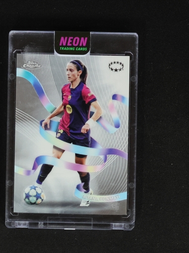 2024 Topps Chrome UEFA Euro Neon Nations #NN-1 Alexia Putellas — front