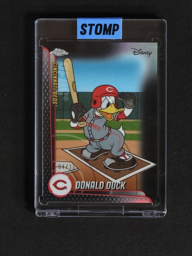 2025 Topps Chrome Disney #MLBA-19 Donald Duck — front