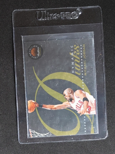 1993-94 Skybox Premium #D4 Dynamic Dunks Michael Jordan — front