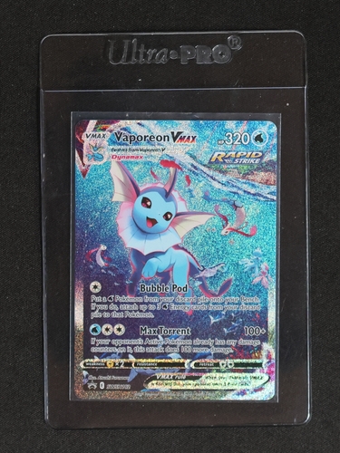 2021 Pokémon TCG Vaporeon VMAX #SWSH182 — front