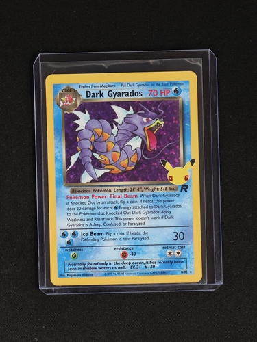 1999 Pokémon Team Rocket #8 Dark Gyarados — front